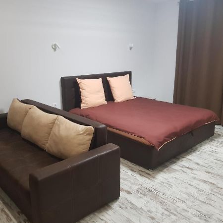 Silver Star Apartment 40M 우주고로트 외부 사진